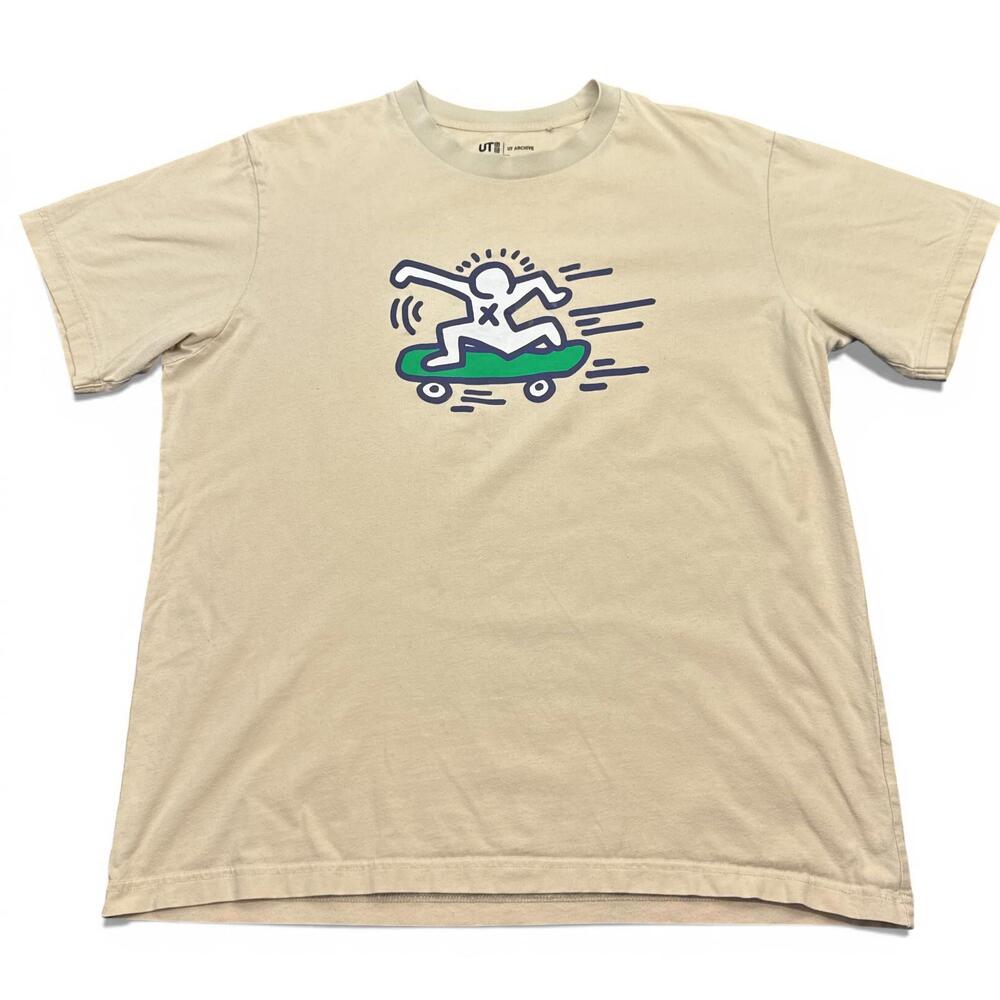 Uniqlo x Keith Herring Skateboarding T Shirt Mens Size XL Beige Graphic Tee